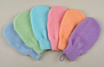 Body-Exfoliating Glove